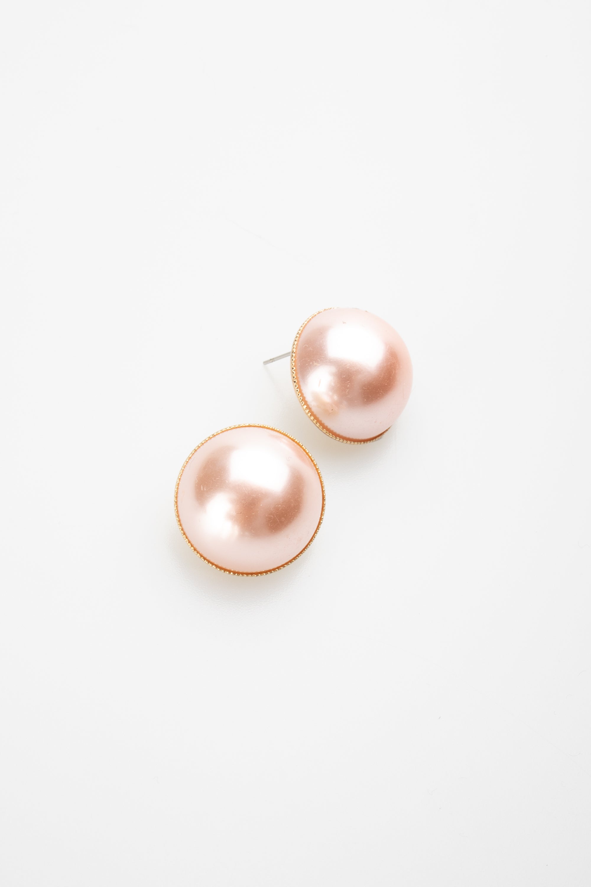 Audrey Pearl Button Earring