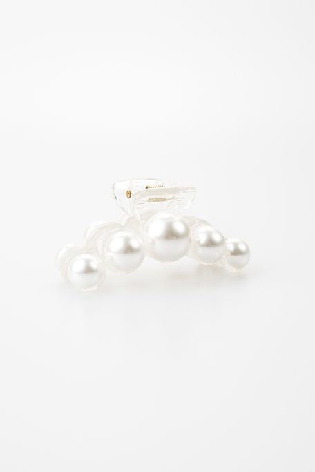 Audrey 3" Pearl Clip