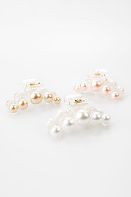 Audrey 3" Pearl Clip