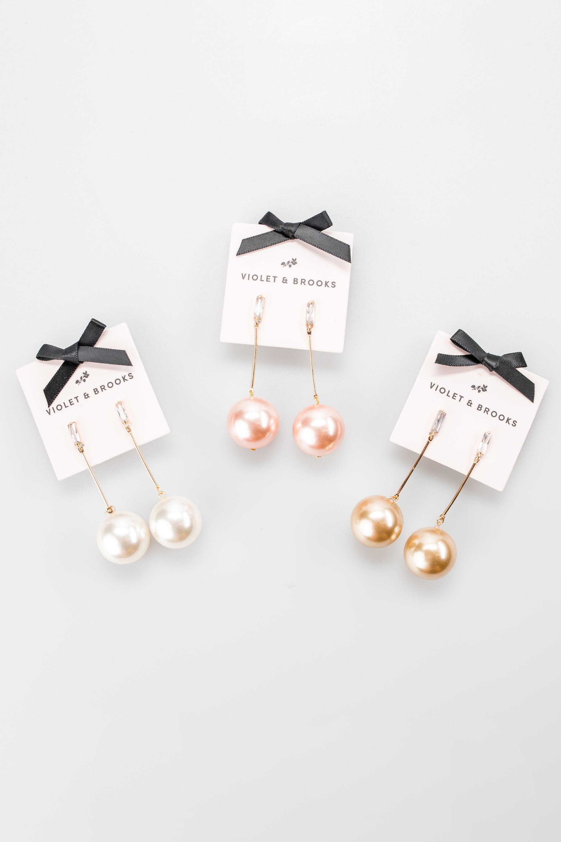 Audrey Pearl Drop Earring